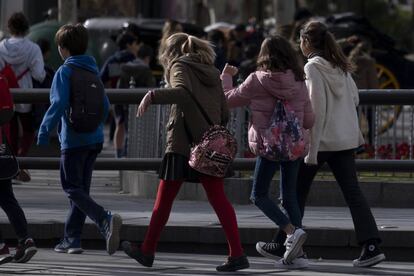 Excursón de escolares por Sevilla.
 