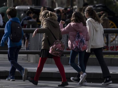 Excursón de escolares por Sevilla.
 