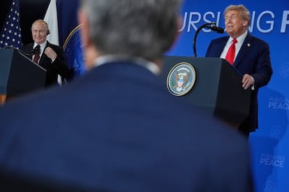 Conferencia de prensa posterior a la reunión entre Putin y Trump.