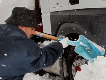 En 24 estaciones se han superado por lo bajo los récords de temperaturas máximas y/o mínimas y los valores normales no se recuperarán hasta el fin de semana.