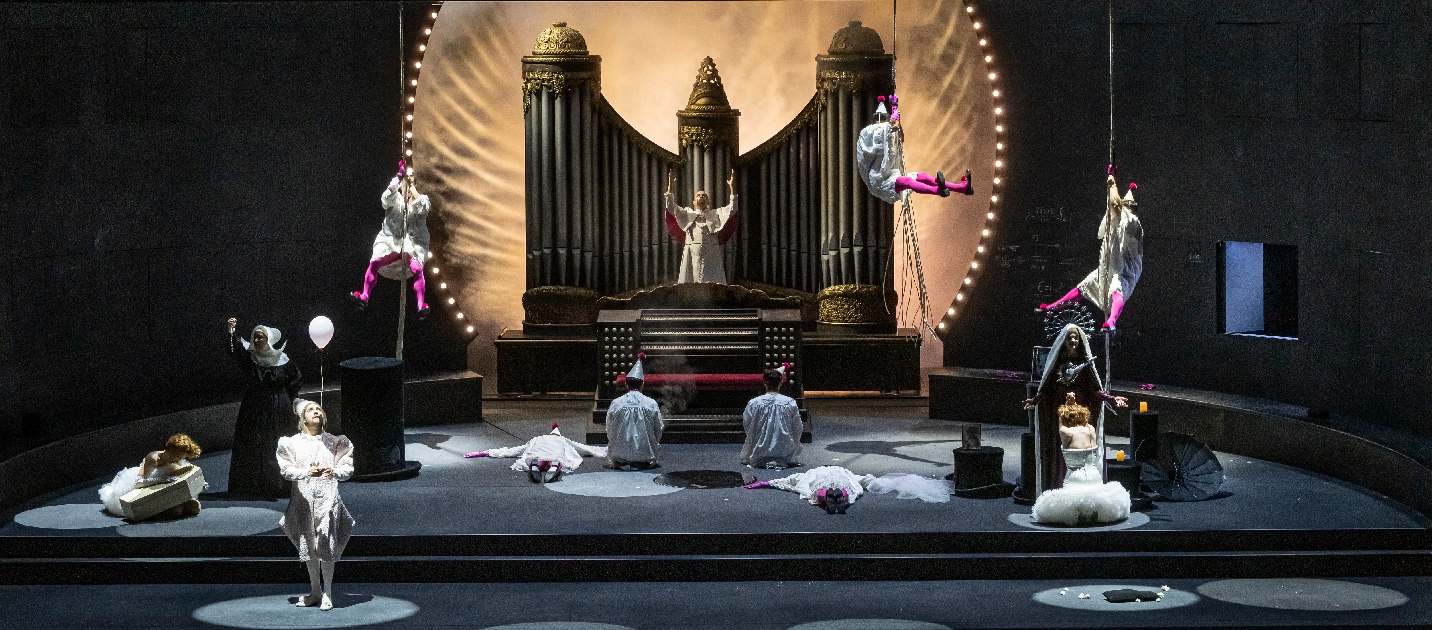 El ‘Faust’ de Les Arts, la mejor apertura operística de 2025