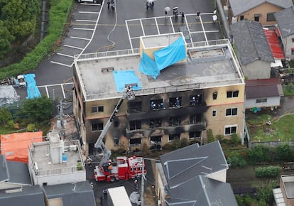 Vista aérea del estado en el que ha quedado el edificio tras el incendio.