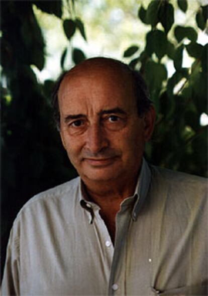 Ramón Nieto, premio Sésamo de cuentos (1957) y Ondas de novela (1959).