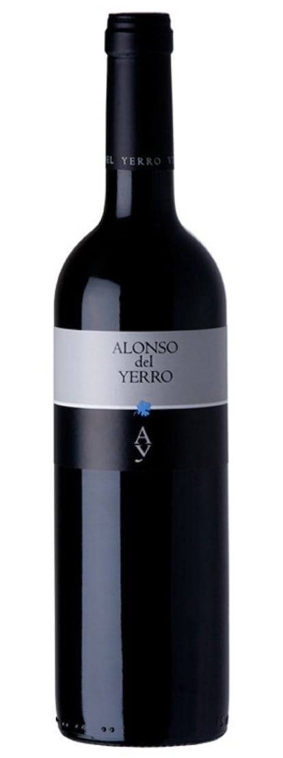 De la Bodega Alonso del Yerro, en Ribera del Duero, la añada 2015 del vino que lleva el apellido de sus propietarios, Javier Alonso y María del Yerro, es de guarda. Elaborado con tempranillo, procede de suelos calcáreos, de arcilla roja con gravas arenosas, situados a más de 800 metros de altitud. Refleja el trabajo parcelario realizado en el viñedo para expresar las virtudes de los terruños que se trasladan al vino. Tiene una crianza de 12 meses en barrica. En nariz presenta fruta roja madura, especias y regaliz. De taninos sedosos, con persistencia en boca. Precio: 21 euros.