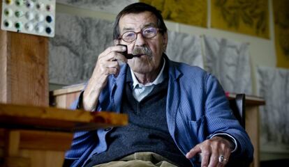 G&uuml;nter Grass, en su casa de la isla danesa de Mon.