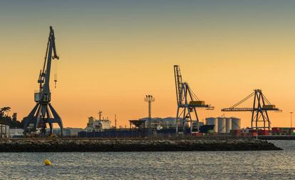 El puerto de Vilagarcía de Arousa al atardecer.