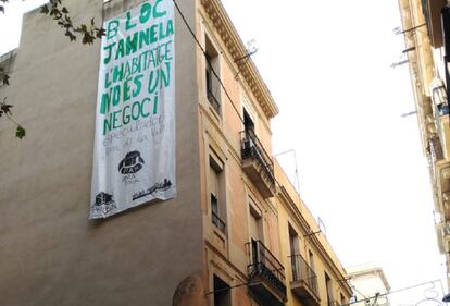 L'edifici ocupat, que han anomenat Jahnela.