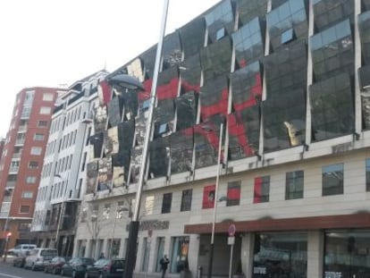 Hotel Gran Domine, en Bilbao, ubicado frente al Museo Guggenheim. 
