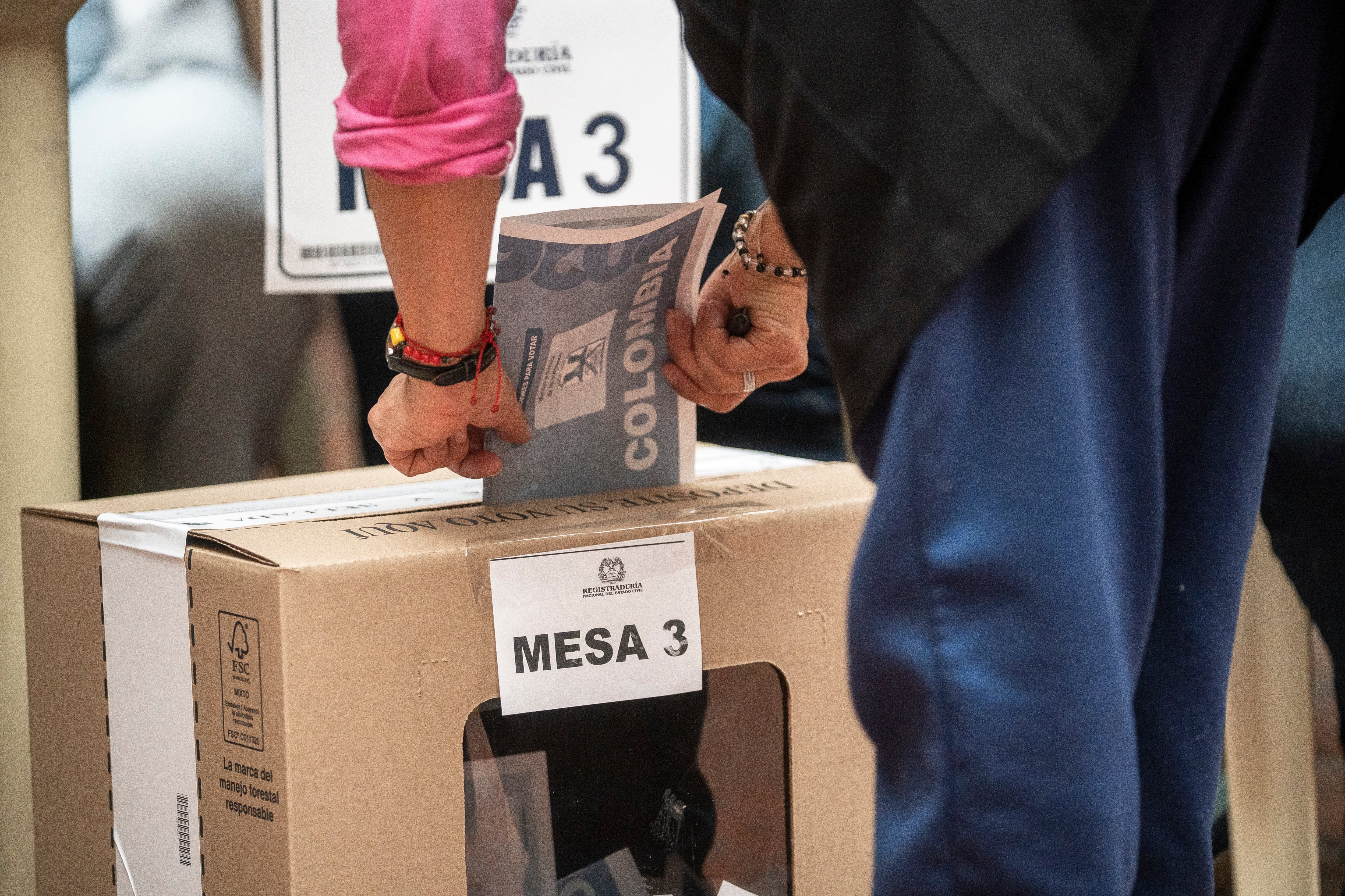 Votaciones en el exterior en Colombia para la segunda vuelta: fechas, horarios, cómo y dónde votar