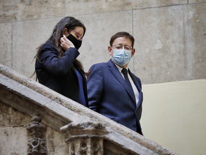 El presidente de la Generalitat Ximo Puig y la vicepresidenta Mónica Oltra. tras una reunión en el Palau.