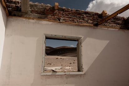 Un edificio abandonado en la Mina La Casualidad, cerrada en 1979 y abandonada desde entonces.