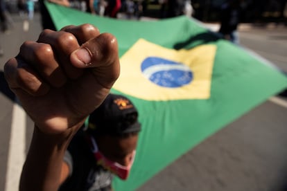 Una manifestación contra el presidente de Brasil, Jair Bolsonaro, en Brasilia.