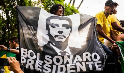 Manifestantes en favor de Jair Bolsonaro, el 29 de septiembre en Río de Janeiro.