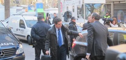 El expresidente balear Jaume Matas llega a los juzgados.