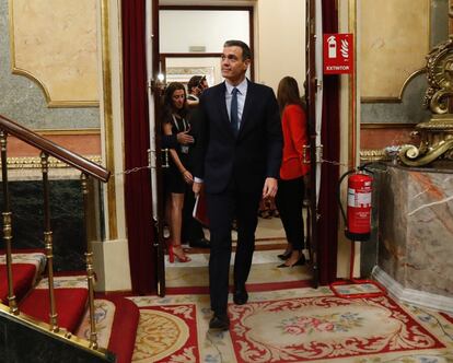 Pedro Sánchez, a su entrada al Hemiciclo del Congreso.