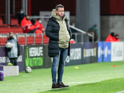 El exentrenador del Atlético Dani González, en un partido con el equipo rojiblanco el pasado diciembre en la Ciudad Deportiva Wanda, en Alcalá de Henares (Madrid).