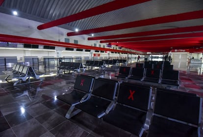 Una sala de espera del interior del Aeropuerto de Toluca.