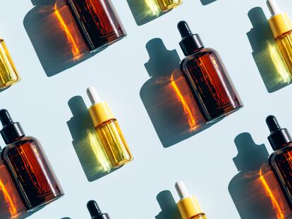 Los aceites forman parten de la amplia oferta cosmética existente para tratar la sequedad de la piel o los cabellos apagados. GETTY IMAGES