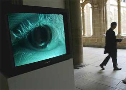 El vídeo &#39;The eye&#39; (2002), del estonio Külly K. Kaats, en el Museo de San Telmo.