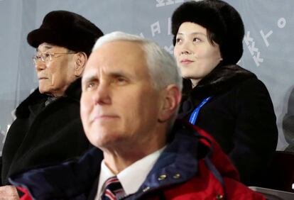 Mike Pence y la hermana de Kim Jong Un, Kim Yo Jong, en Pyeongchang.