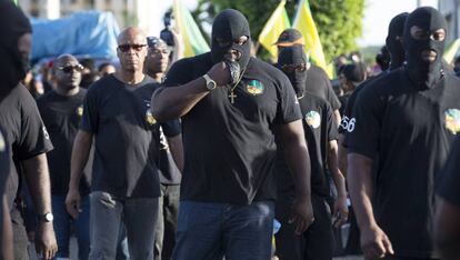 Marcha para reivindicar más seguridad y menos violencia en la Guayana Francesa.