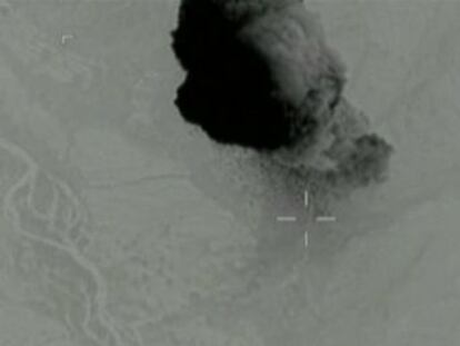 El Pentágono difunde el vídeo del momento en que el arma no nuclear más potente de EE UU impactó en una zona controlada por el ISIS próxima a la frontera con Pakistán.