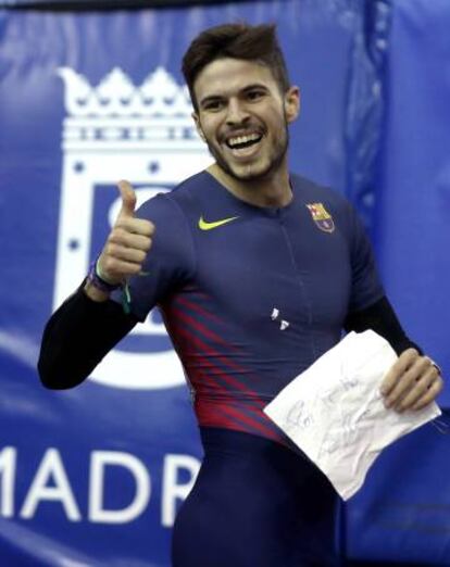 Óscar Husillos, tras ganar los 400m en Madrid el 8 de febrero.