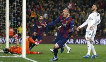 Mathieu celebra l'1-0 davant la desolació de Ramos.