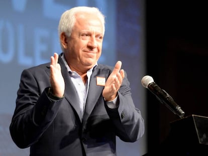 Paul Marciano durante la celebración del 15 aniversario de Guess en Los Ángeles.