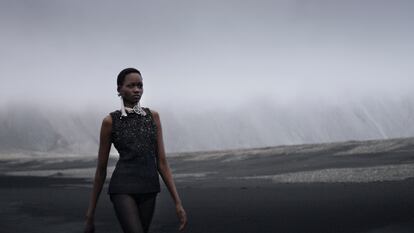 SAINT LAURENT_SAINT LAURENT_WINTER 21_VIDEO-STILLS_60_HR