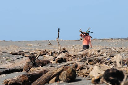 La playa de Monterrico en Guatemala tras el paso de una tormenta. 