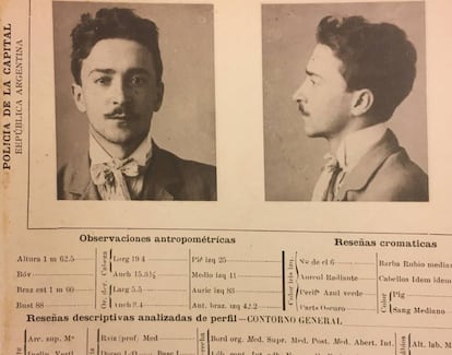 Ficha de Julio Camba de la Policía argentina.