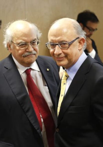 El consejero catal&aacute;n de Econom&iacute;a, Andreu Mas-Colell, y el ministro de Hacienda, Crist&oacute;bal Montoro. 