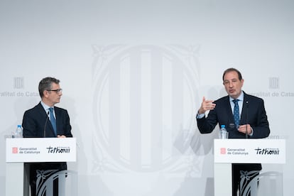 El ministro de Justicia, Félix Bolaños, en una comparecencia con el consejero catalán de Justicia, Ramon Espadaler, este lunes en Barcelona. 