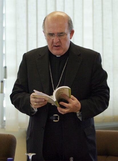 Carlos Osoro, en una reunión de la Conferencia Episcopal.