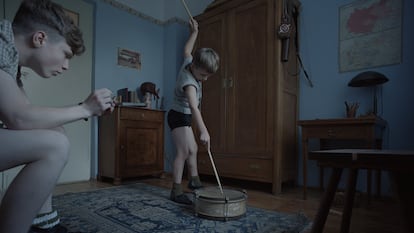 The Auschwitz commander's children in a scene from 'The Zone of Interest.'