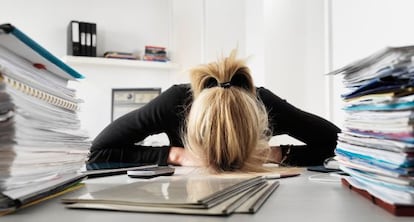 El síndrome se origina por el padecimiento de estrés laboral crónico.