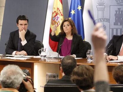 Deputy Prime Minister Soraya S&aacute;enz de Santamar&iacute;a faces questions in her appearance Friday after the Cabinet meeting. 