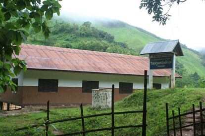 La casa de acogida, construida por una ONG alemana, alberga durante el período lectivo cerca de 30 niños y niñas, entre los 7 y 11 años.