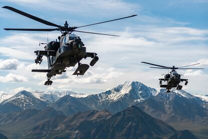 Apache Longbow attack helicopters