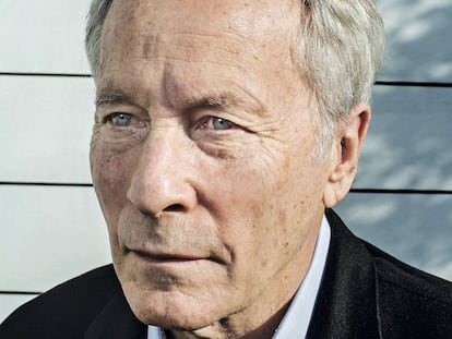 Richard Ford posa para ICON, regalándonos su mejor mirada acero azul.