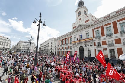 Imagen de la Puerta del Sol, donde finalizó la manifestación de Madrid y los líderes sindicales pronunciaron sus discursos.