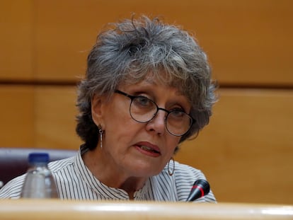 La administradora única provisional de RTVE, Rosa María Mateo, durante su comparecencia ante la Comisión Mixta de Control Parlamentario de la corporación pública, este jueves en el Senado.