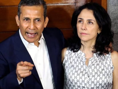 Ollanta Humala e sua esposa, Nadine Heredia, em 30 de abril.