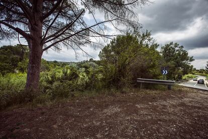 En este camino cerca de Sant Sadurní, en Barcelona, fue localizado y acribillado el asesino de La Rambla.