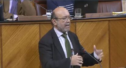 Ignacio García, en la sesión de este viernes en el Parlamento.