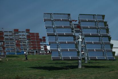 Planta solar de Atlantica Yield-Abengoa en la localidad sevillana de Sanlúcar la Mayor.