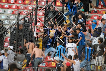 Partido de fútbol Querétaro vs Atlas