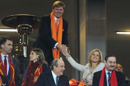 En el Mundial de Fútbol de 2010, las gradas también se disputaron la final Holanda-España con los príncipes Felipe y Letizia vs. Máxima Zorreguieta junto al príncipe holandés Guillermo.