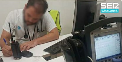 El falso médico, ejerciendo en el centro logístico de Amazon.